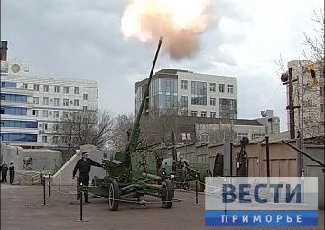 特鲁特涅夫•尤里赞成恢复符拉迪沃斯托克中午鸣炮的主张