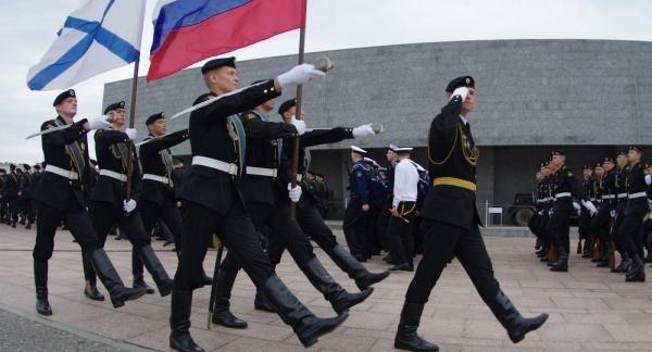 俄太平洋舰队海军陆战队员示范表演 展示战力