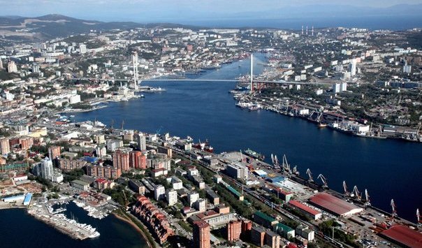 俄方希望中国投资人参与建设斯拉维扬卡港口