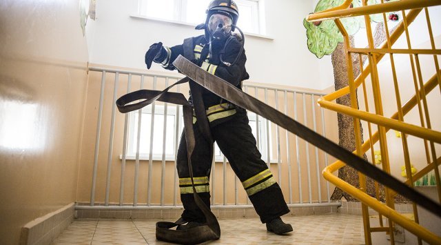 在符拉迪沃斯托克学校和幼儿园将举办消防安全检查活动