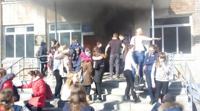 警察：孩子的淘气是符拉迪沃斯托克一所学校发生火灾的原因之一